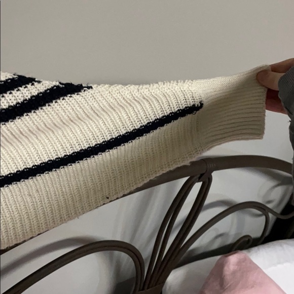 Striped crop top! - Picture 3 of 4